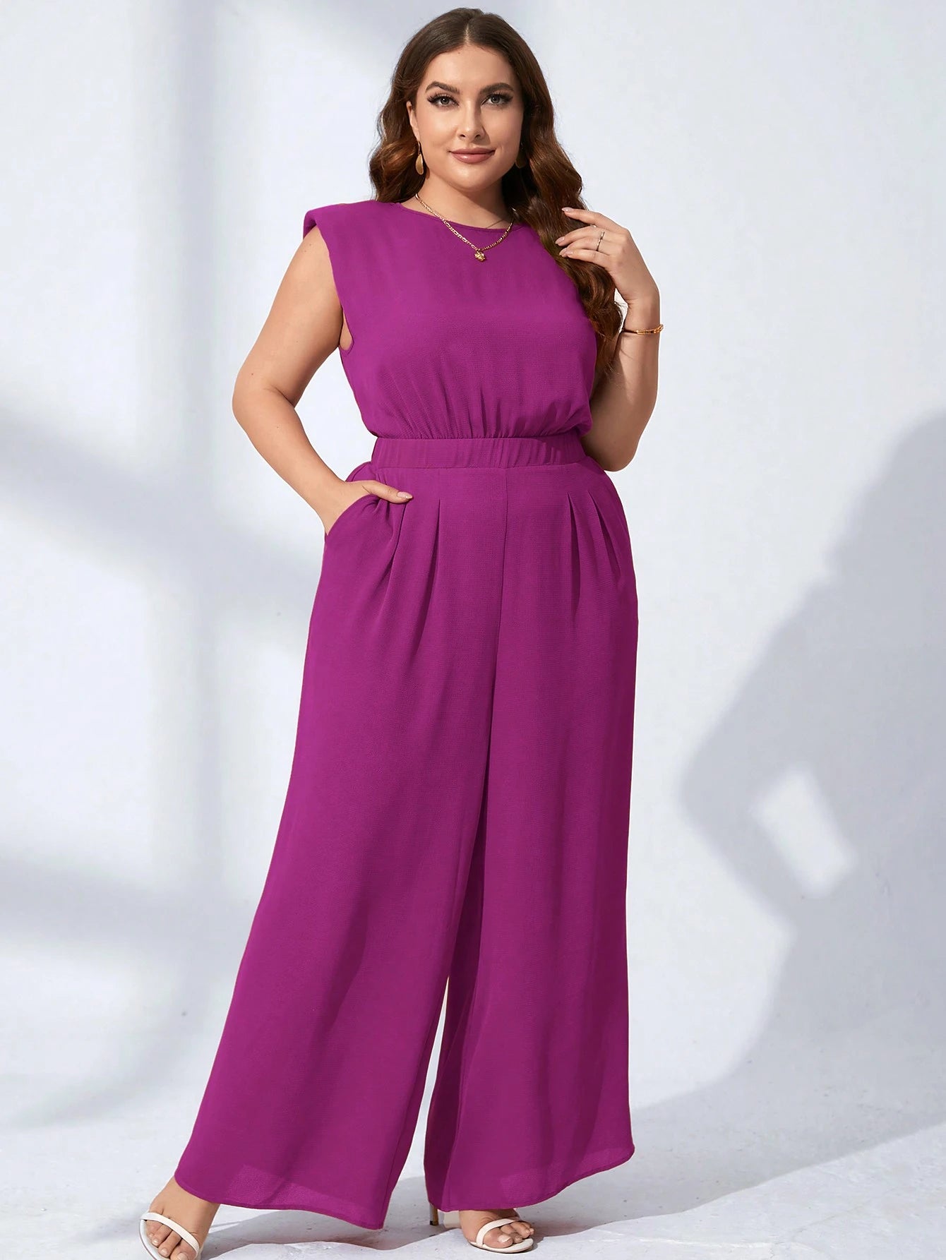 Macacão Pantalona Plus Size sem Manga