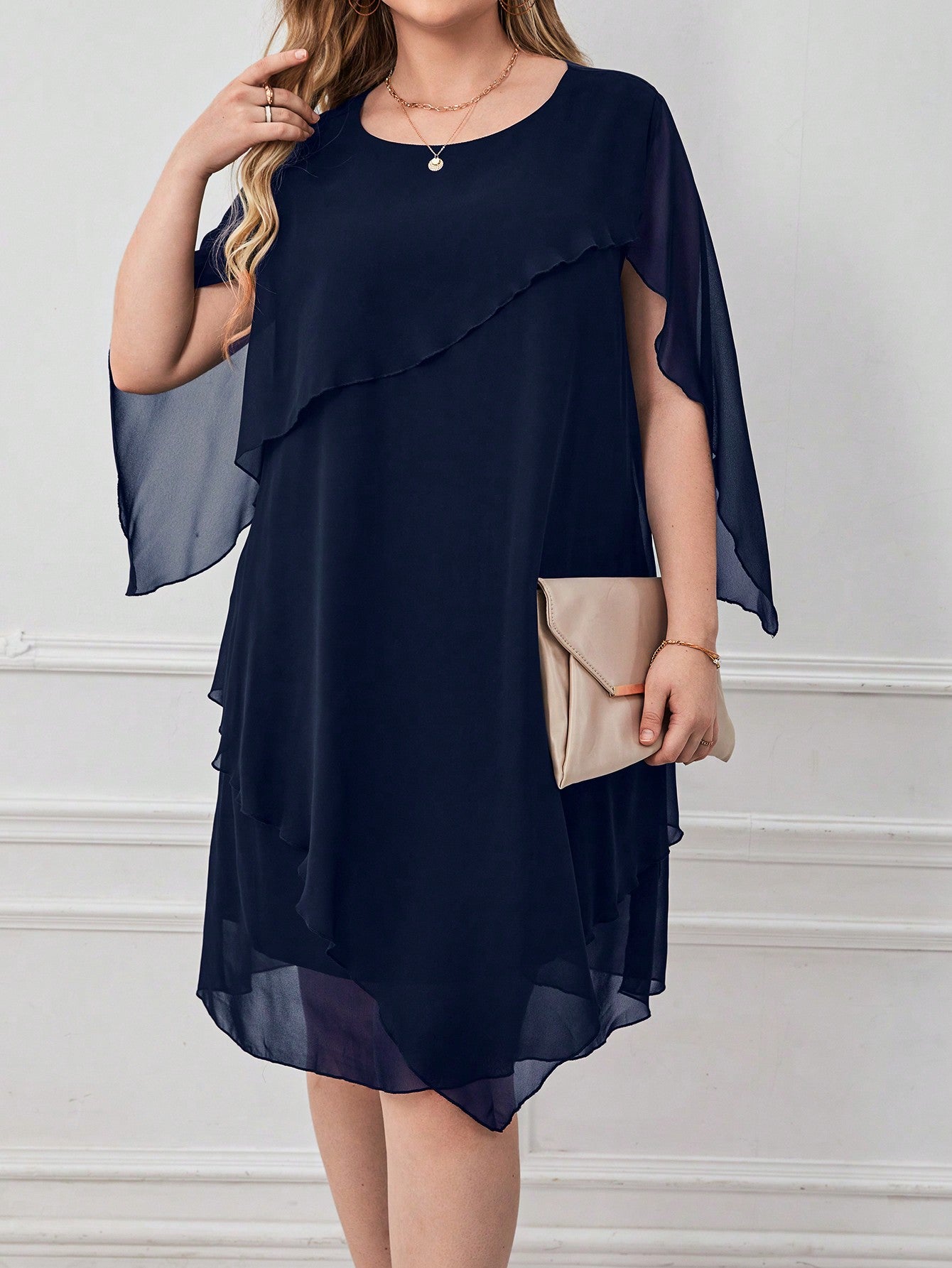 Vestido de Festa Plus Size Curto