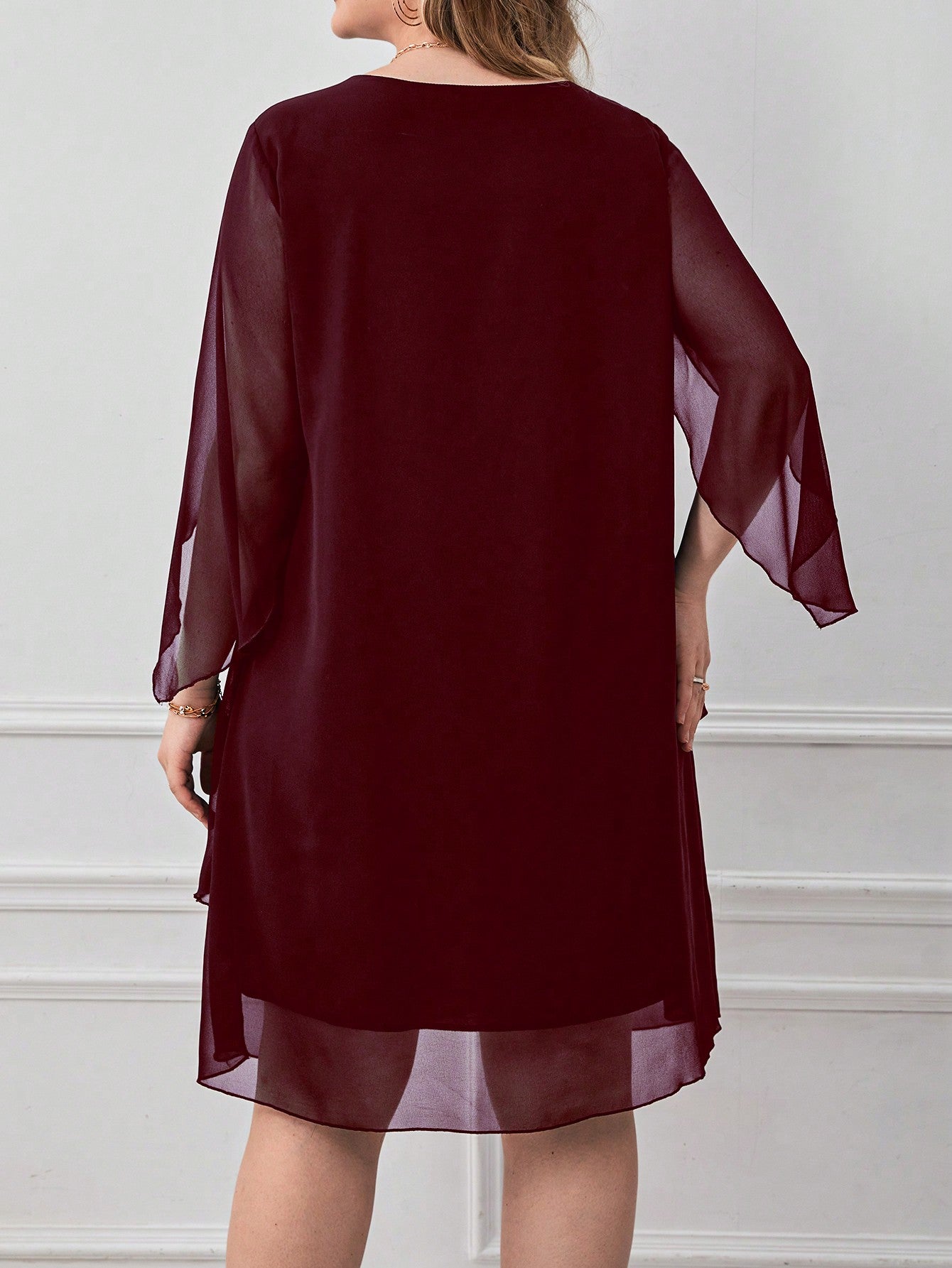 Vestido de Festa Plus Size Curto