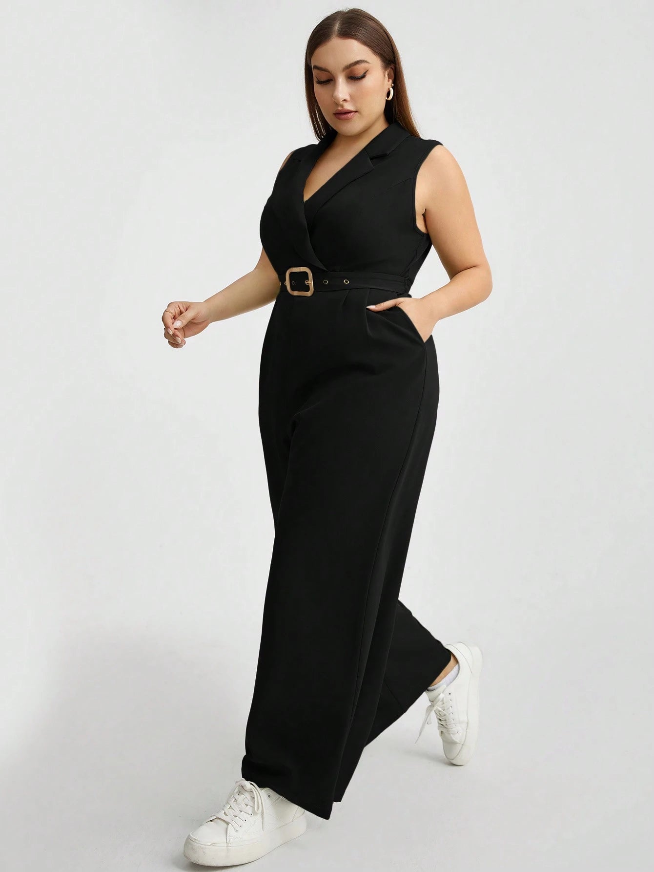 Macacão Plus Size Alfaiataria Sem Manga