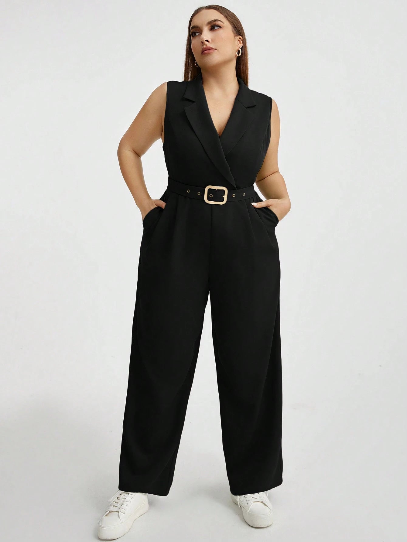 Macacão Plus Size Alfaiataria Sem Manga