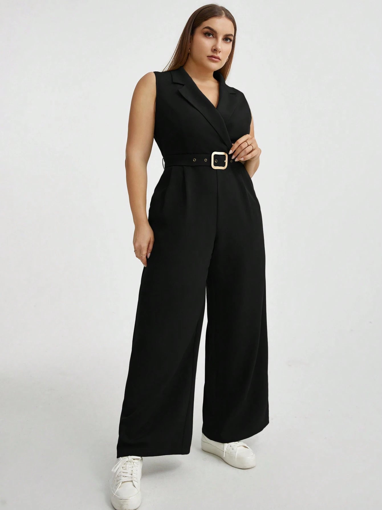 Macacão Plus Size Alfaiataria Sem Manga