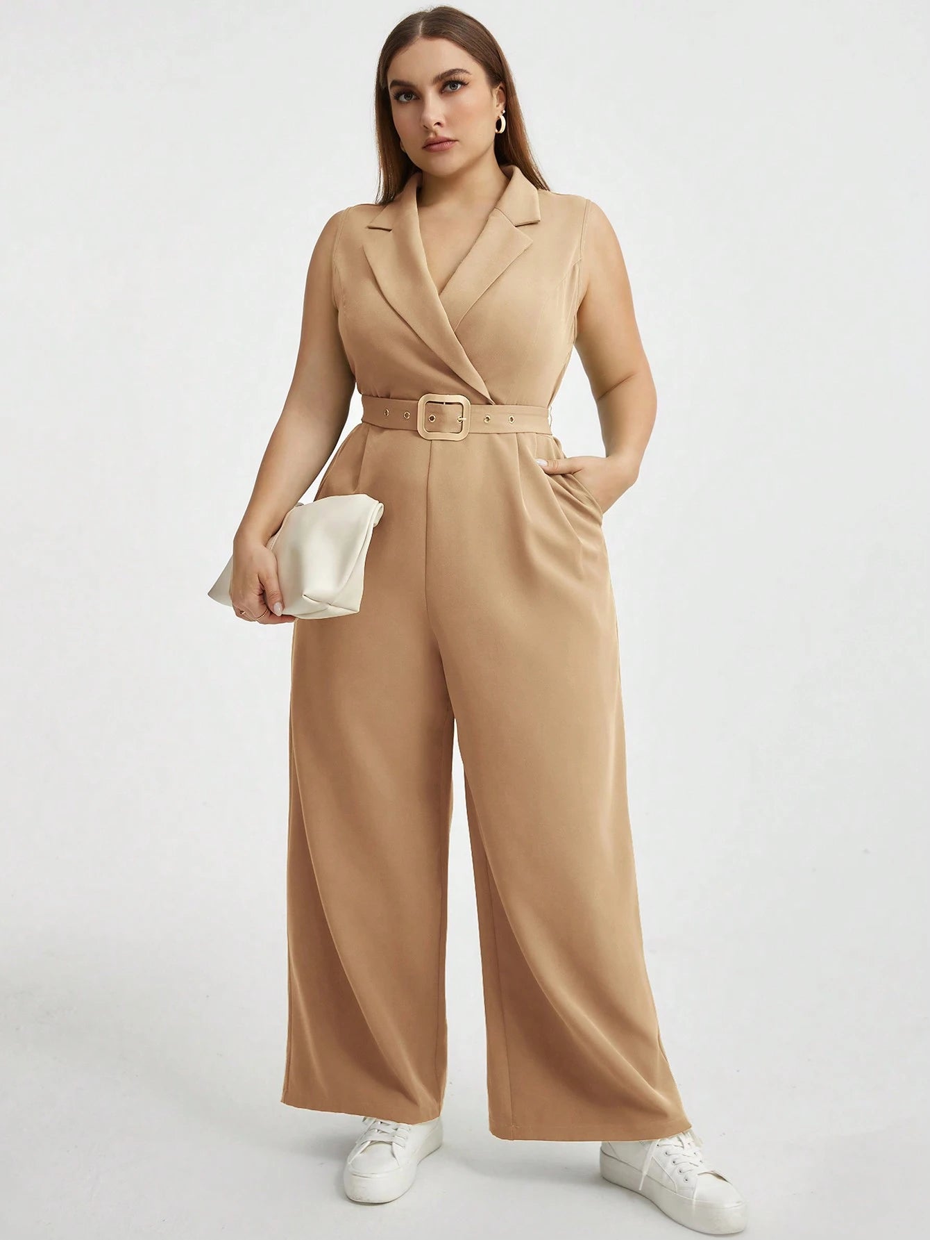 Macacão Plus Size Alfaiataria Sem Manga