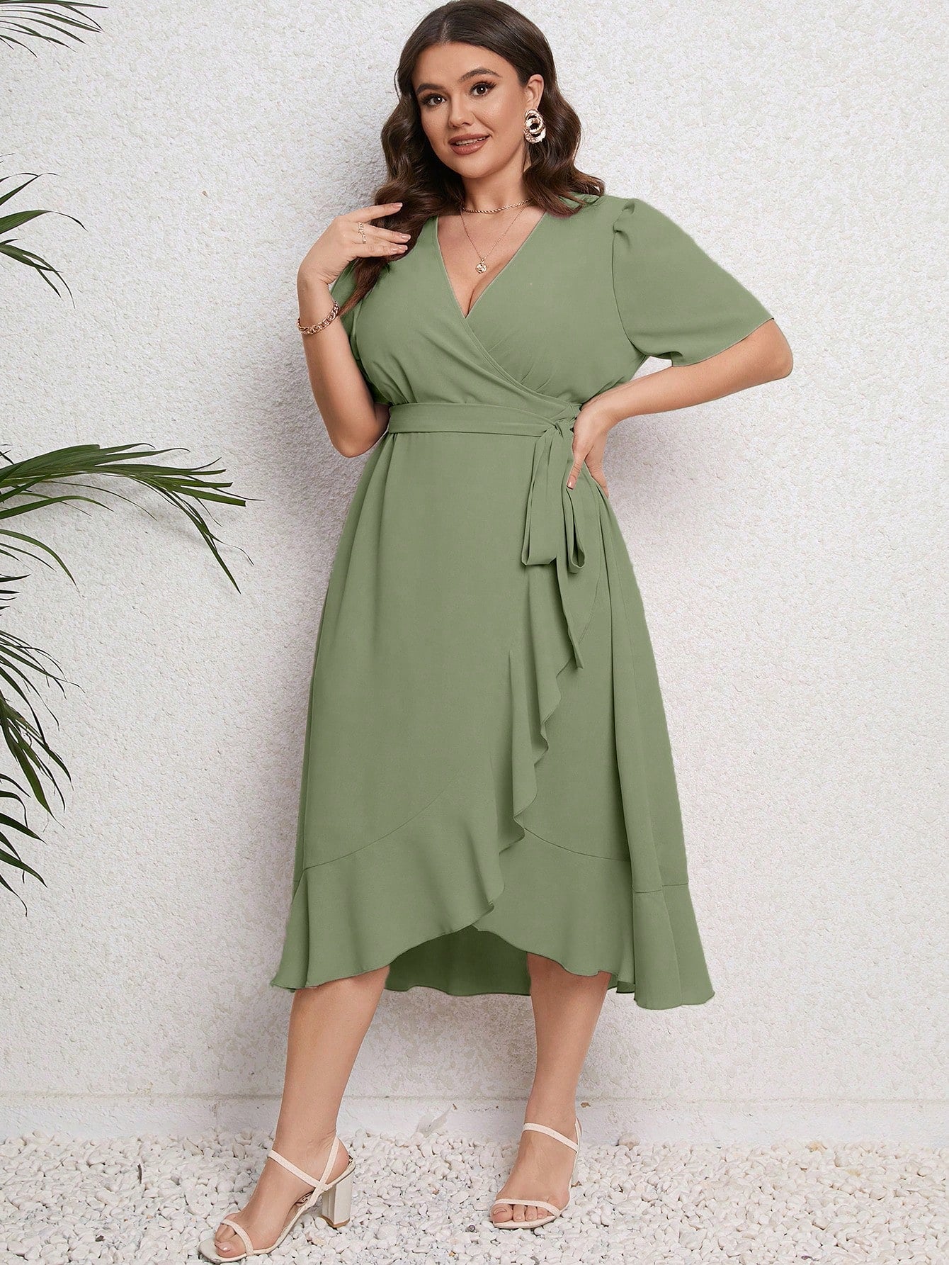 Vestido Plus Size Midi Feminino Decote V Envelope Cherry Modas