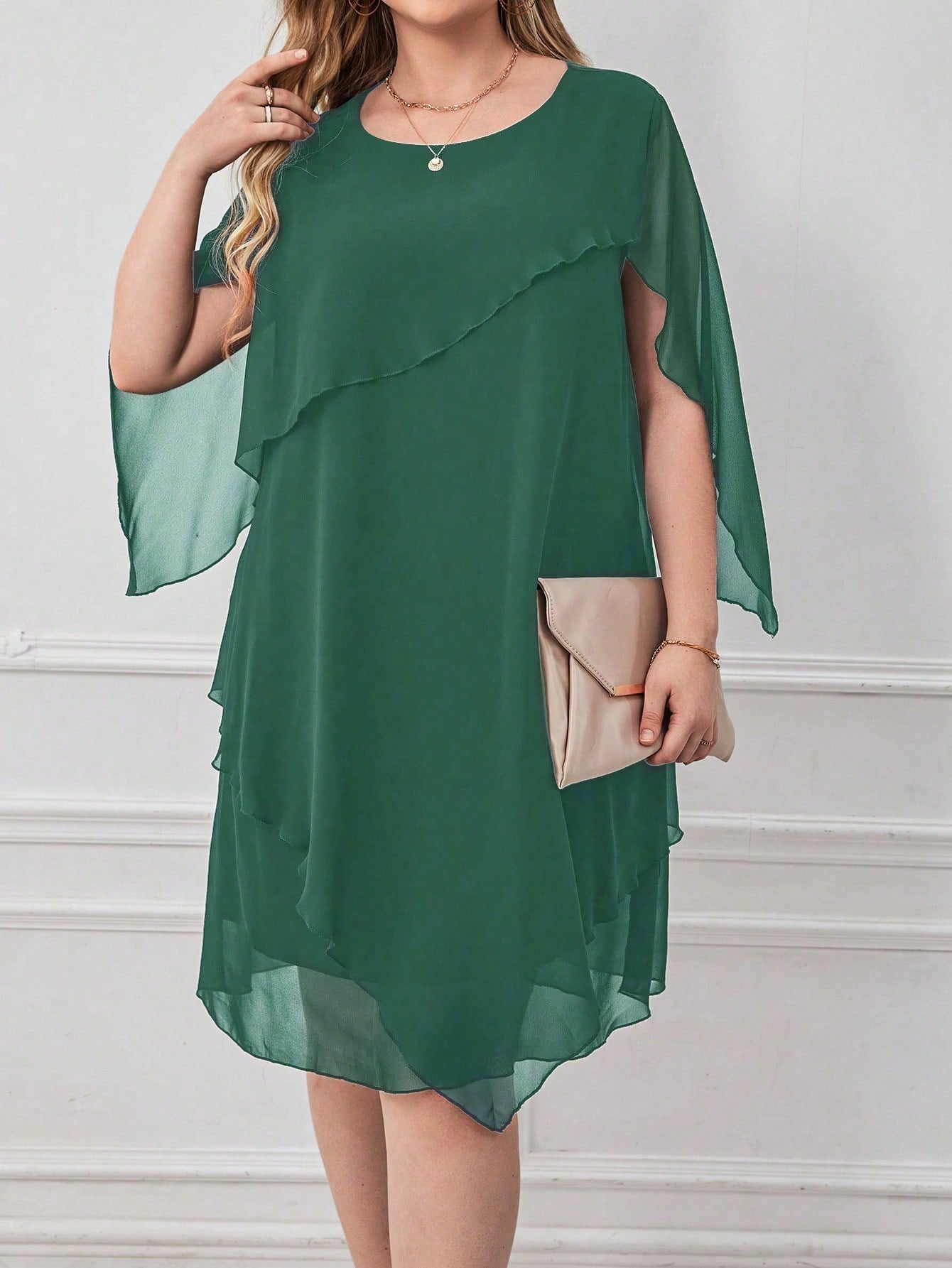 Vestido de Festa Plus Size Curto