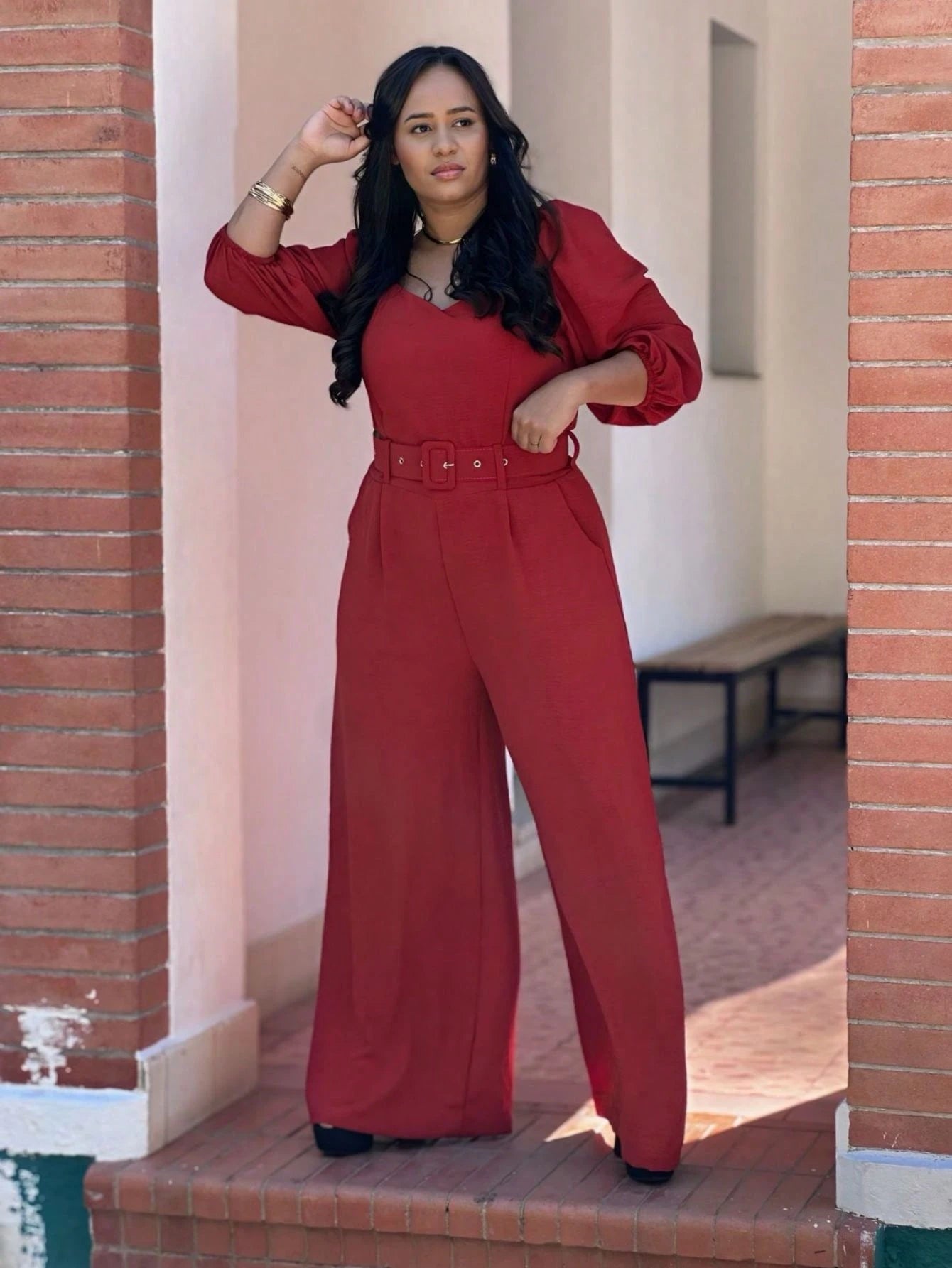 Macacão Plus Size Pantalona Com Cinto Decote Coração