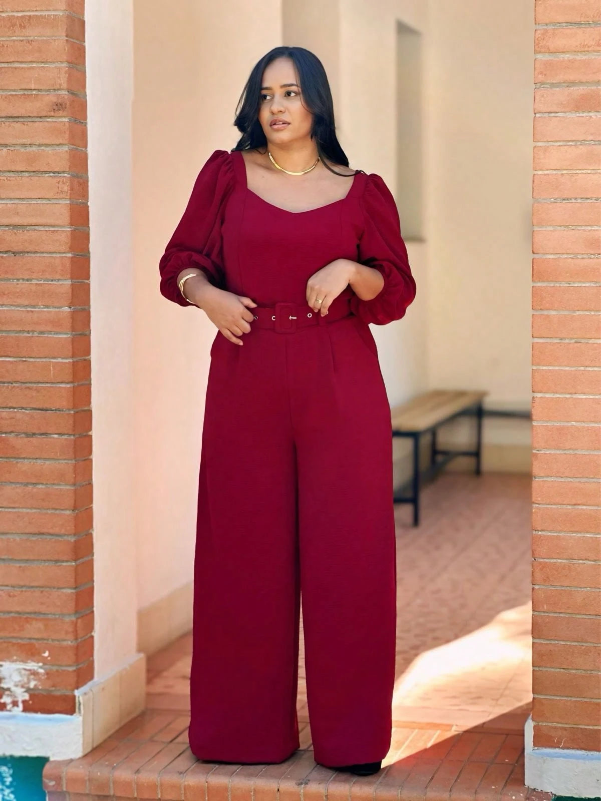 Macacão Plus Size Pantalona Com Cinto Decote Coração
