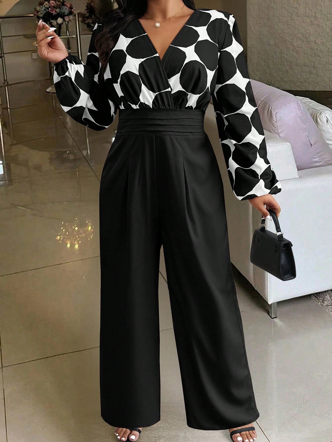 Macacão Plus Size Manga Longa Pantalona