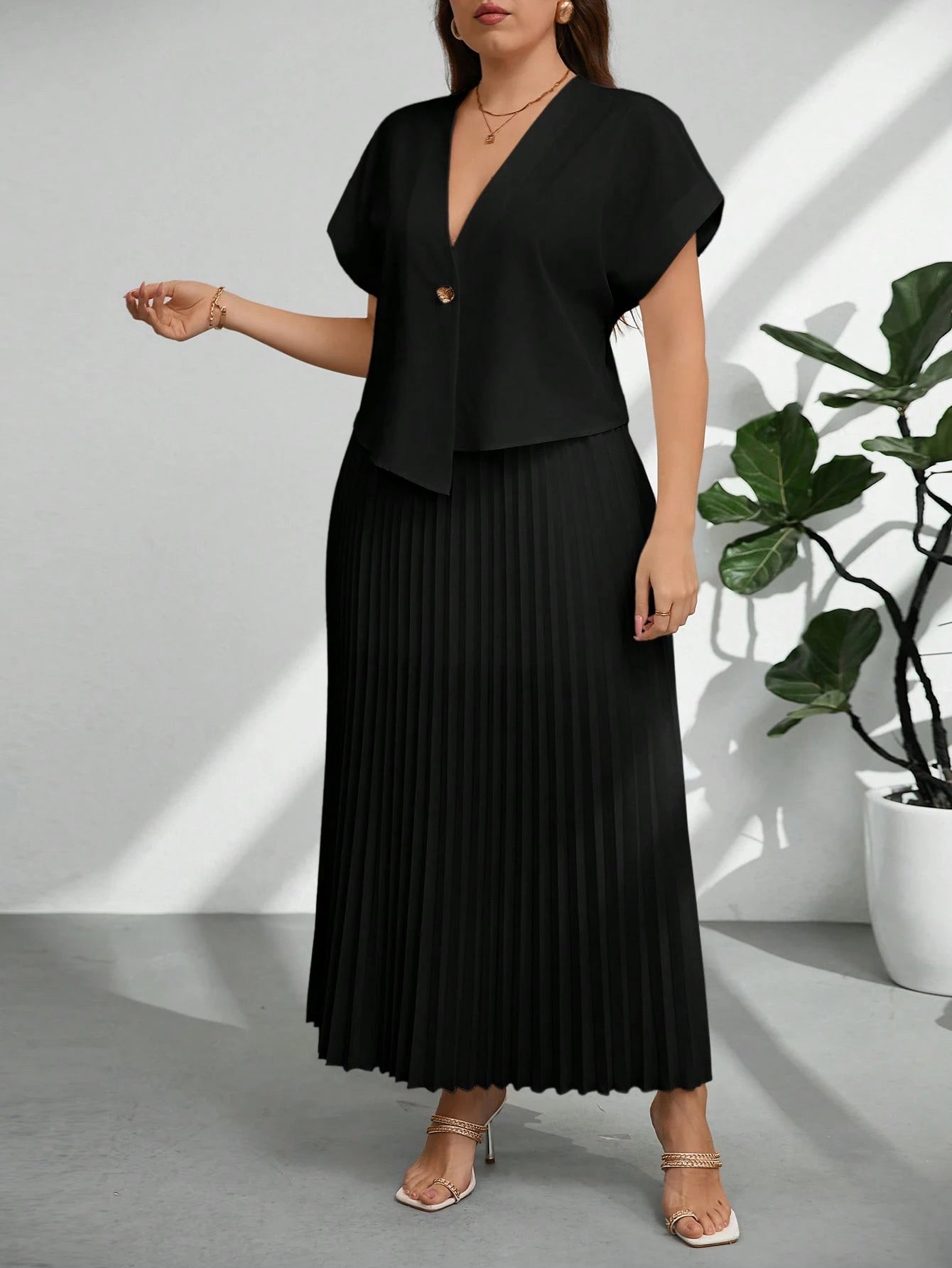 Conjunto Social Elegante Plus Size Blusa e Saia Plissada