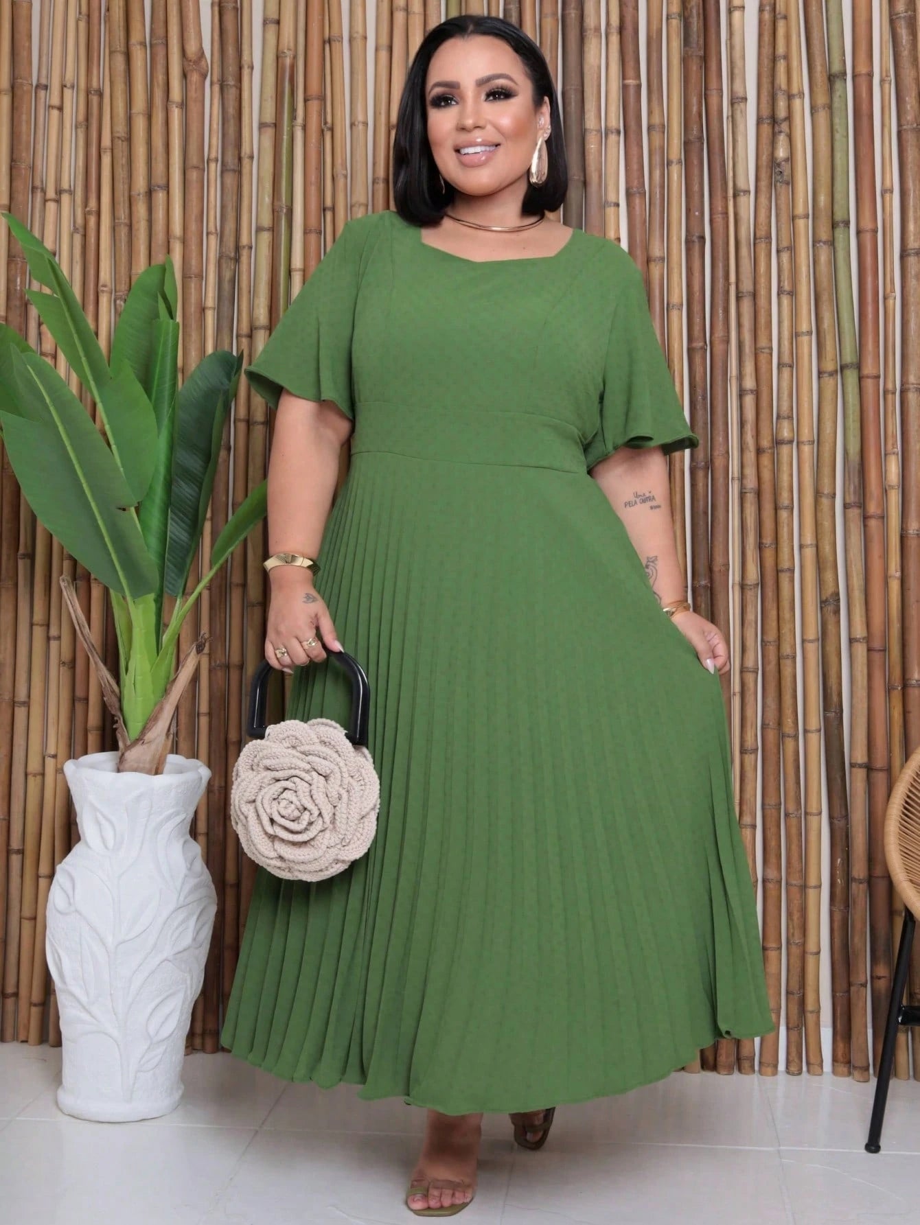 Vestido Longo Plus Size Duna Plissado