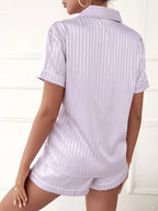 Pijama Feminino Americano de Cetim Listrado Elegante