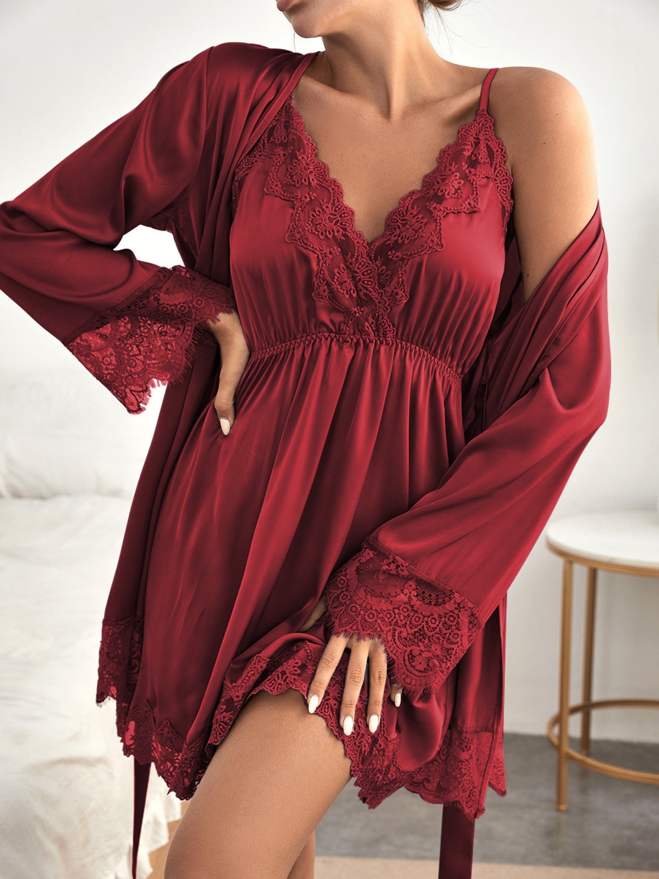 Camisola Feminina Decote Profundo Renda + Robe Cherry Modas