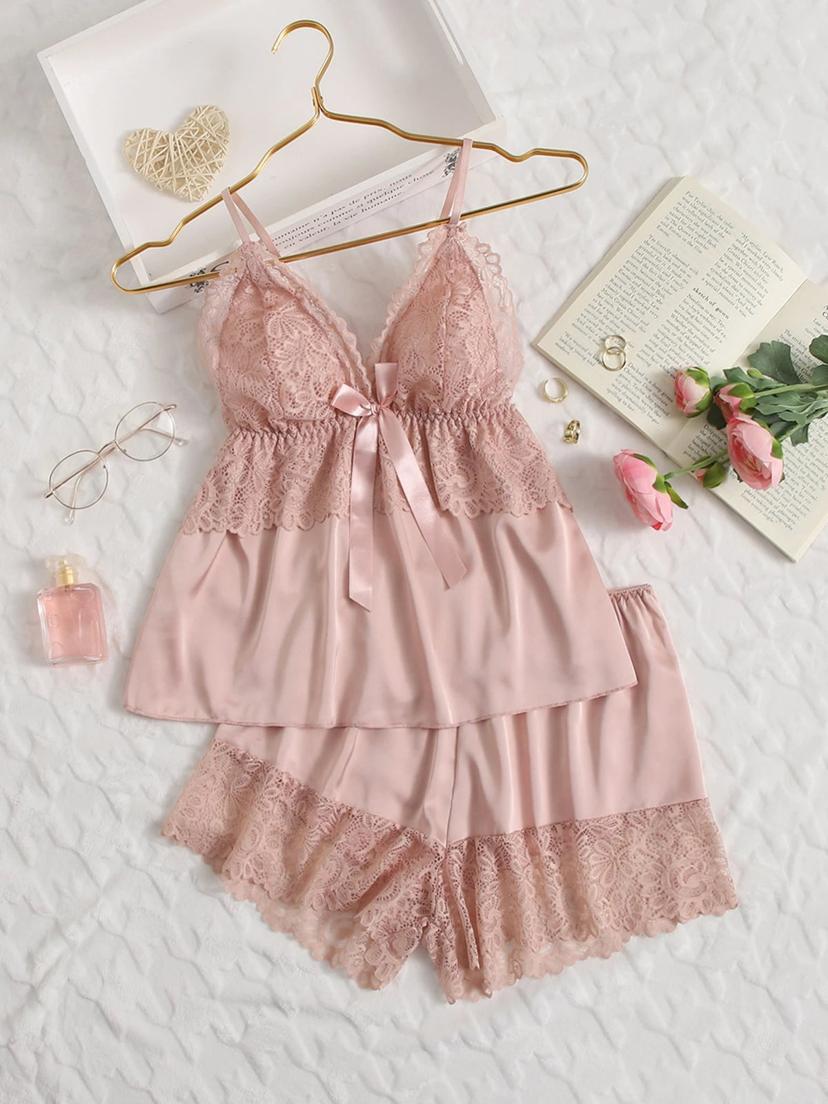 Pijama Babydoll Feminino com Renda Regata e Short