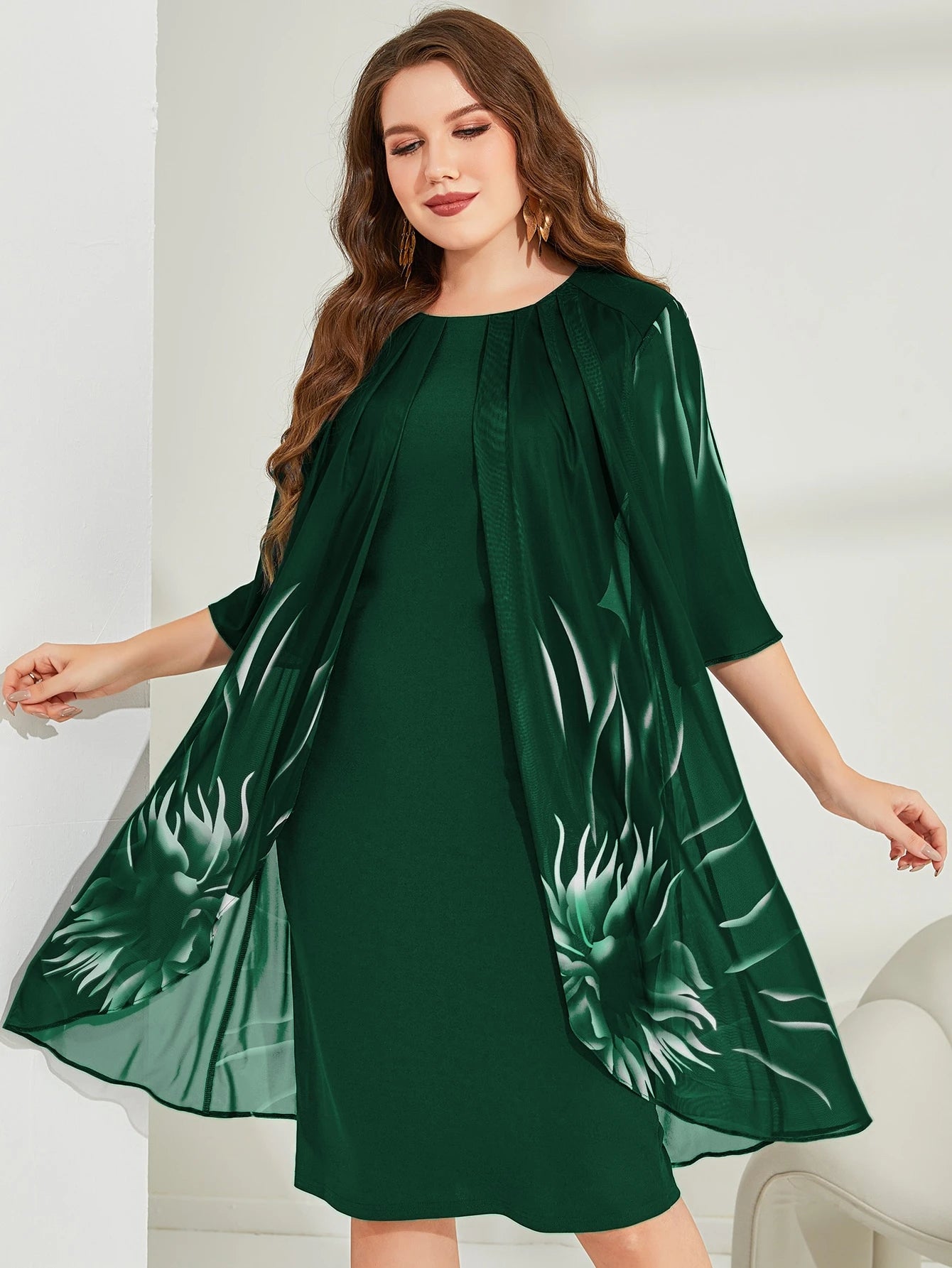 Vestido Midi Para Festa Senhora Plus Size com Detalhe Plissado