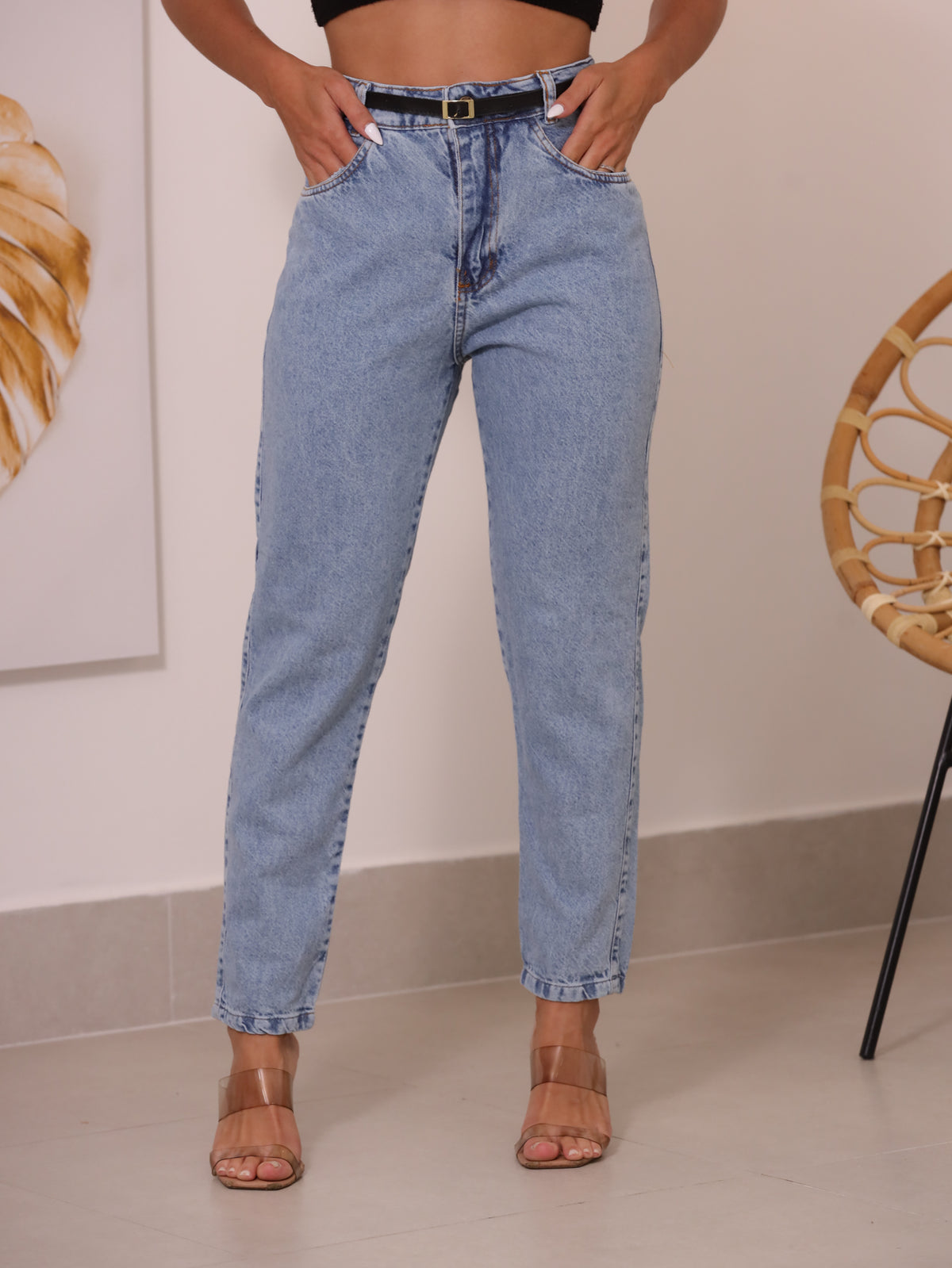 Calça Jeans Feminina com Cinto