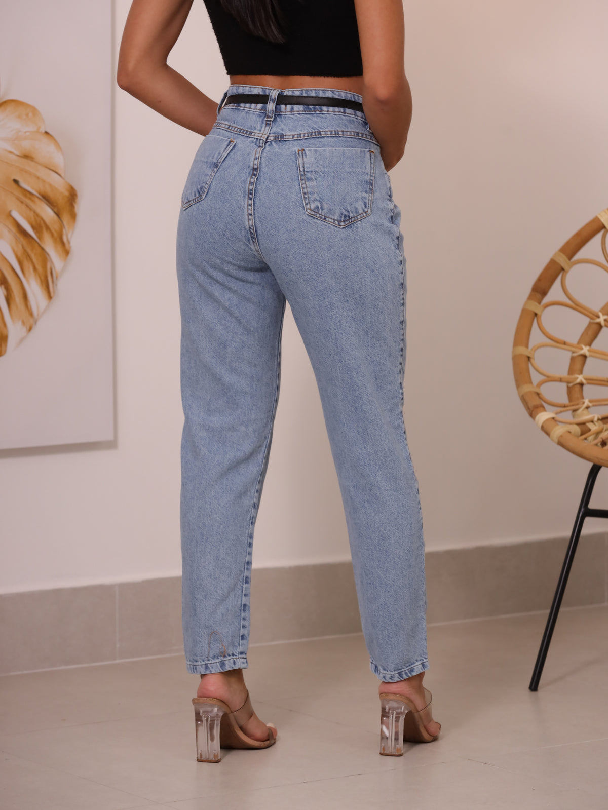 Calça Jeans Feminina com Cinto