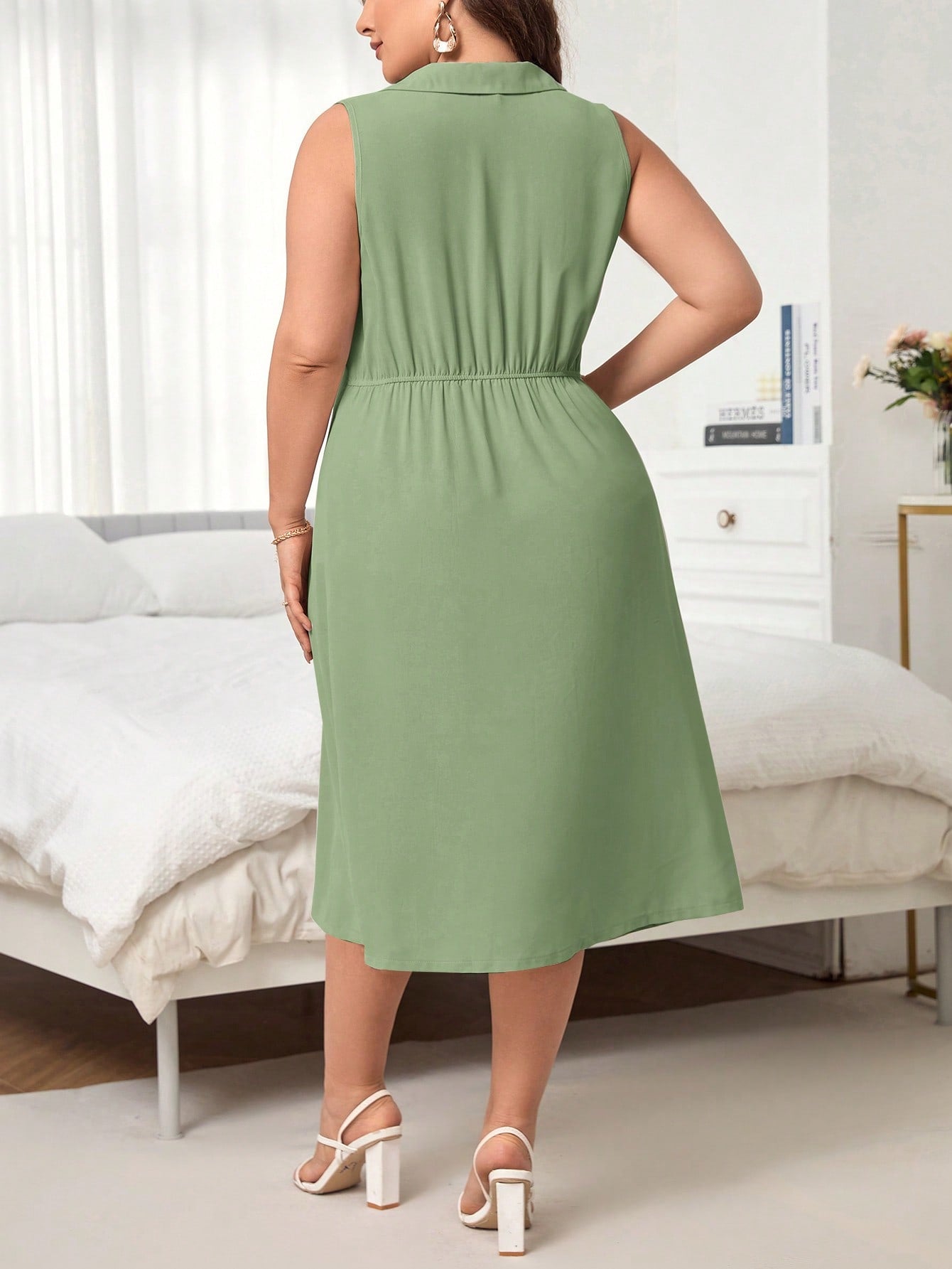 Vestido Midi Plus Size Feminino com Botão Lateral Cherry Modas
