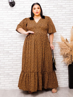 Vestido Plus Size Longo Saia com Babado 3 Manga Curta
