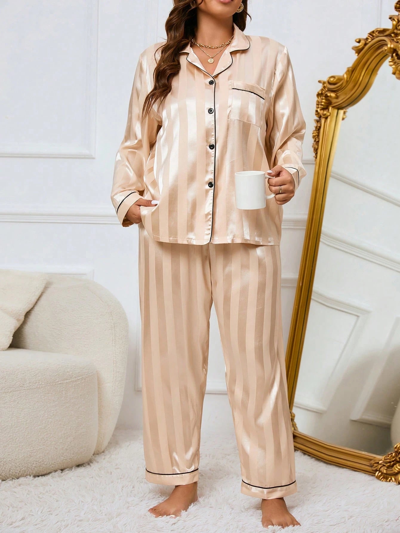 Pijama Plus Size Elegante Listrado Manga Comprida e Calça