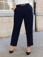 Calça Plus Size Reta Social com Detalhe