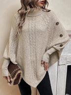Poncho Feminino de Tricô com Gola Alta