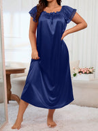 Camisola Plus Size Longa de Cetim com Manga Curta