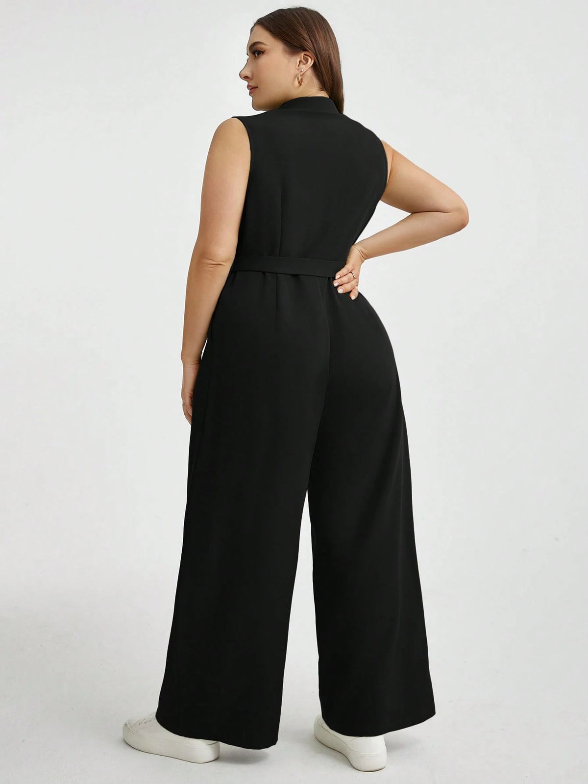 Macacão Plus Size Alfaiataria Sem Manga