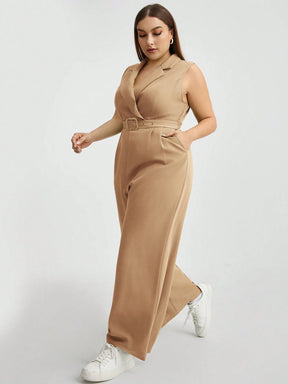 Macacão Plus Size Alfaiataria Sem Manga