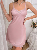 Camisola Feminina Delicada com Renda e Alças Finas