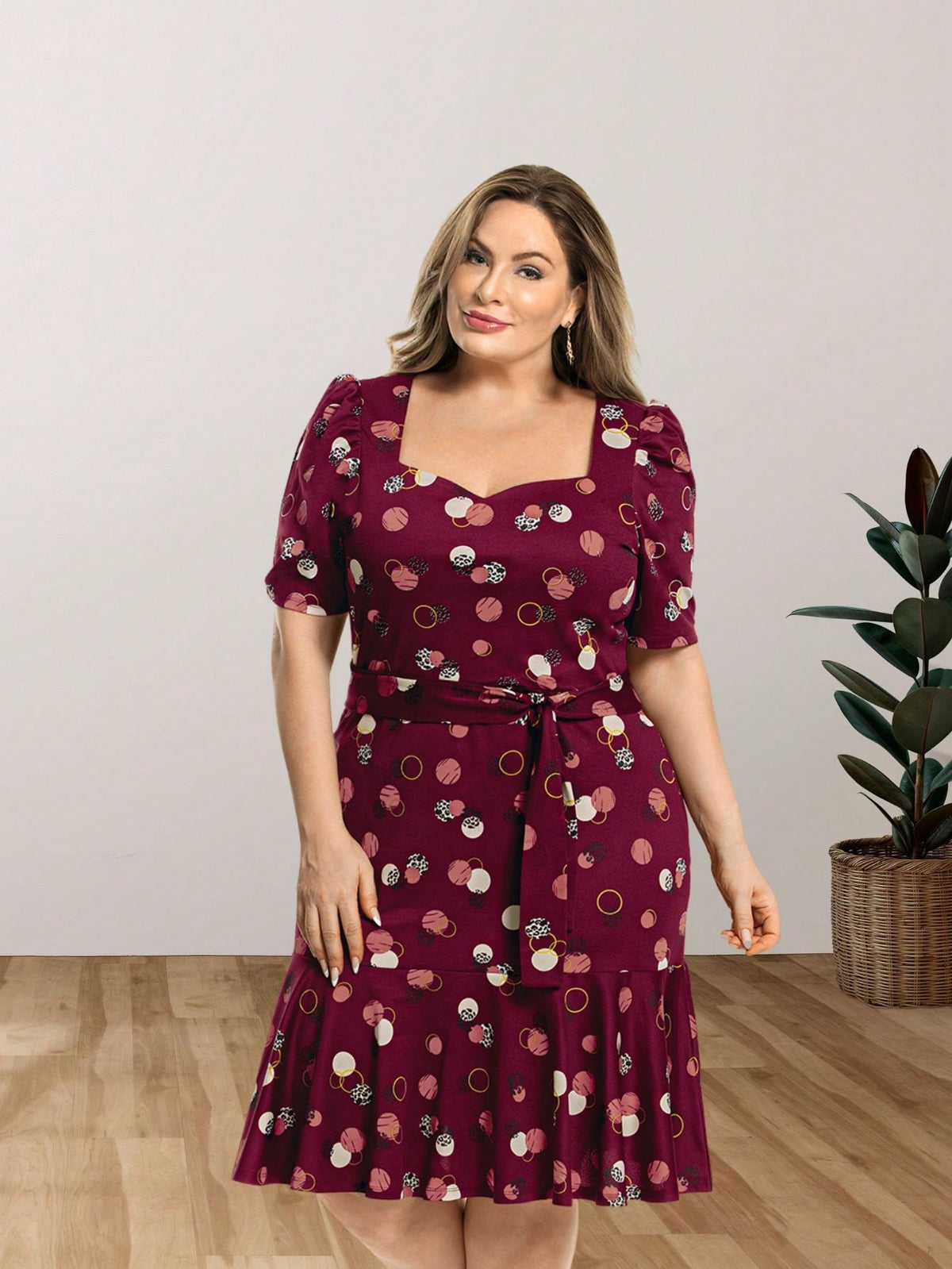 Vestido Plus Size Midi em Malha Crepe