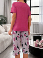 Pijama Feminino Capri e Blusa Floral