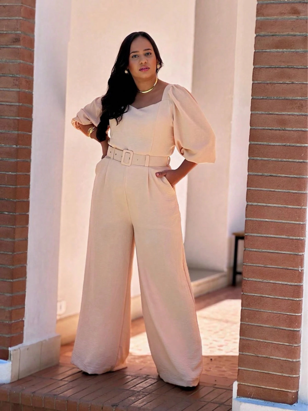 Macacão Plus Size Pantalona Com Cinto Decote Coração
