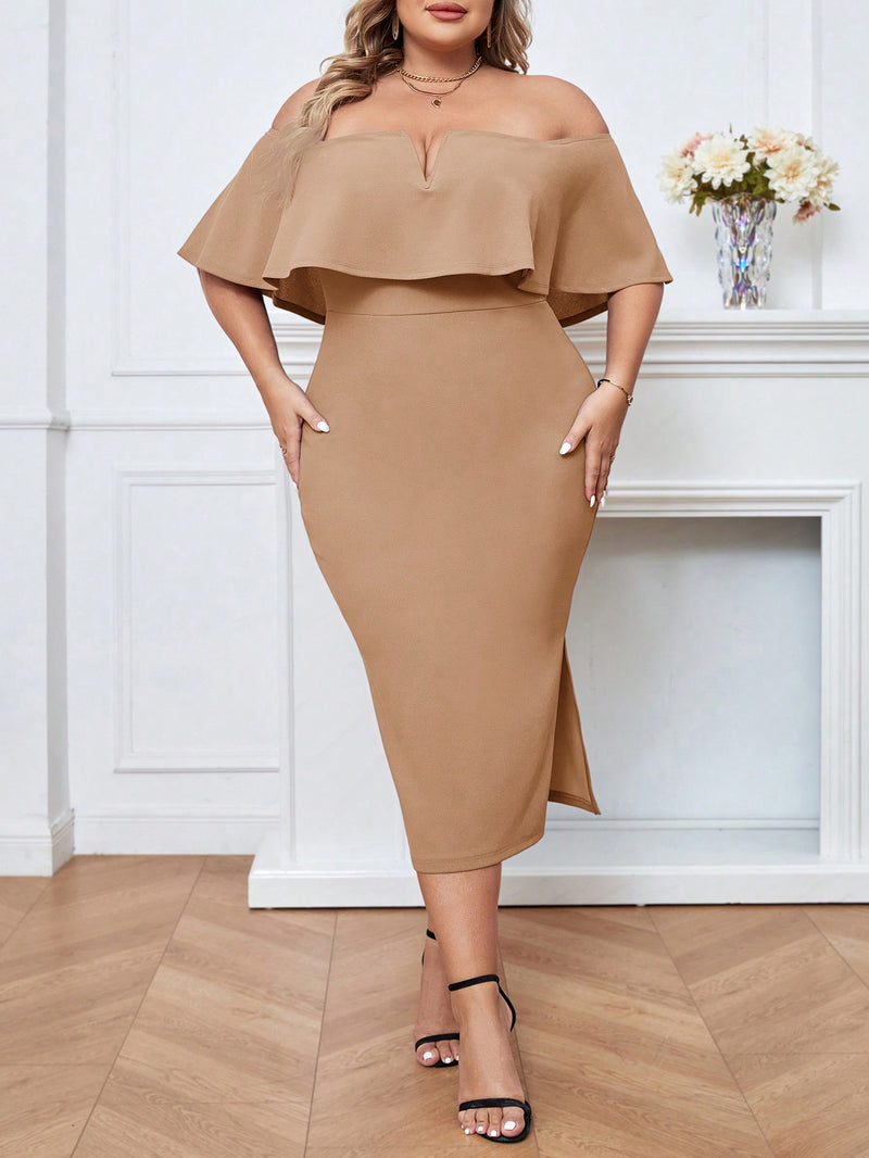 Vestido Midi Plus Size Minimalista Ombro de Fora