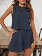 SHEIN Clasi 2 Peças Conjunto de Top Camiseta Liso Texturizado e Saia-Short Camadas