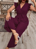 Macacão Feminino Plus Size Decote V Manga com Babado