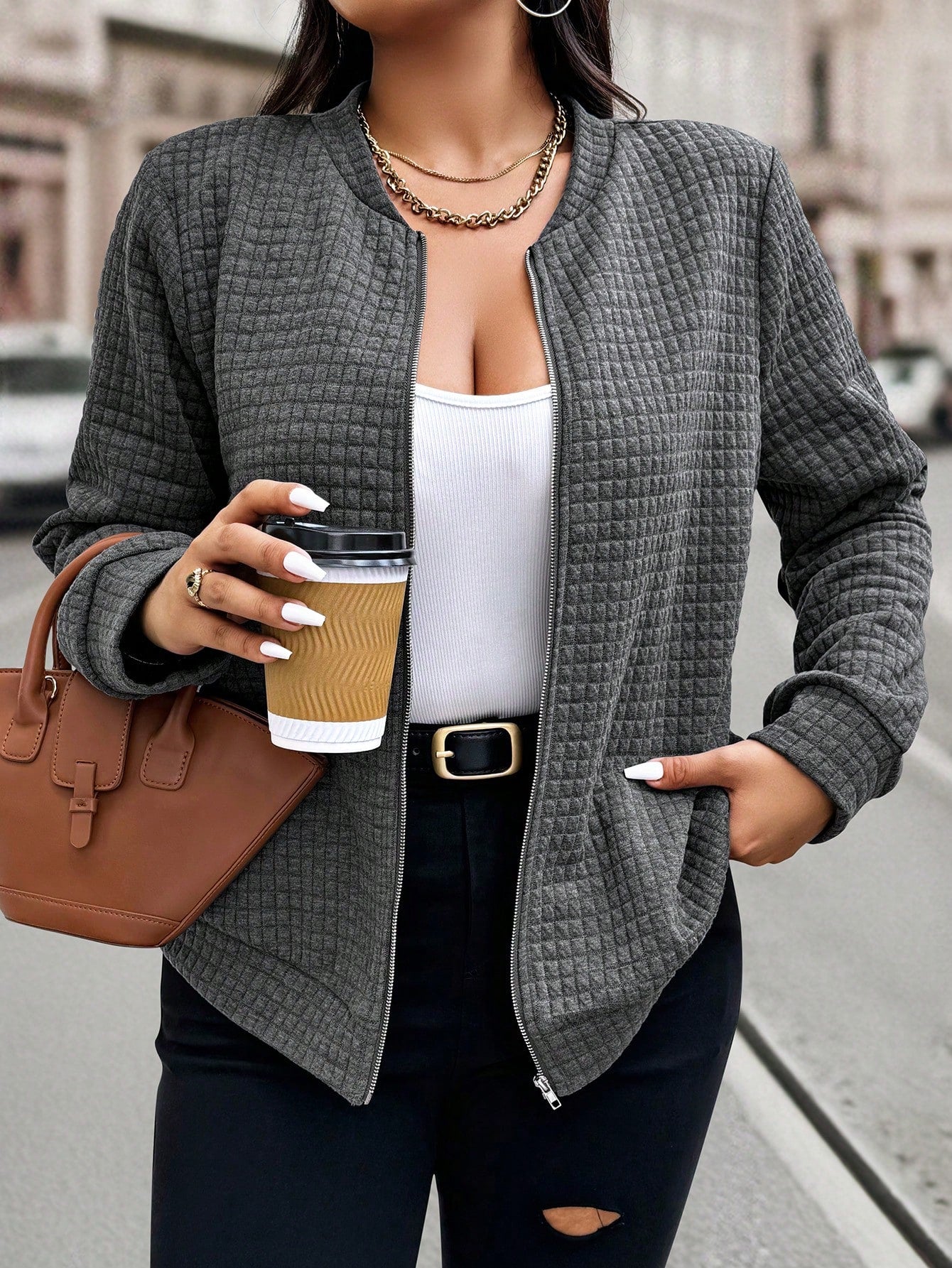 Jaqueta Bomber Leve Feminina Plus Size com Zíper