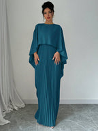 Vestido Longo Plissado com Manga Ampla e Modelagem Fluida