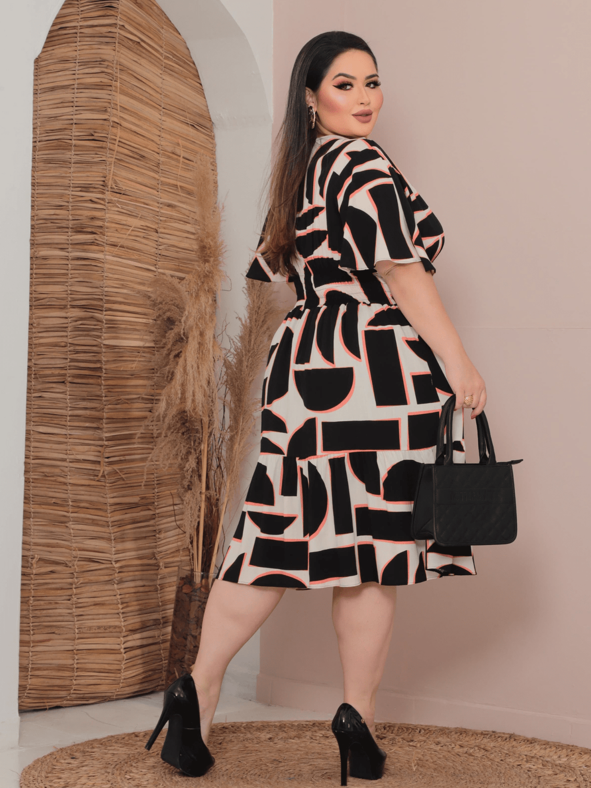 Vestido Plus Size Curto de Viscolinho Estampado