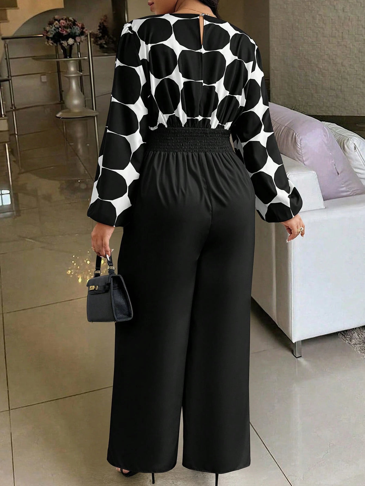 Macacão Plus Size Manga Longa Pantalona