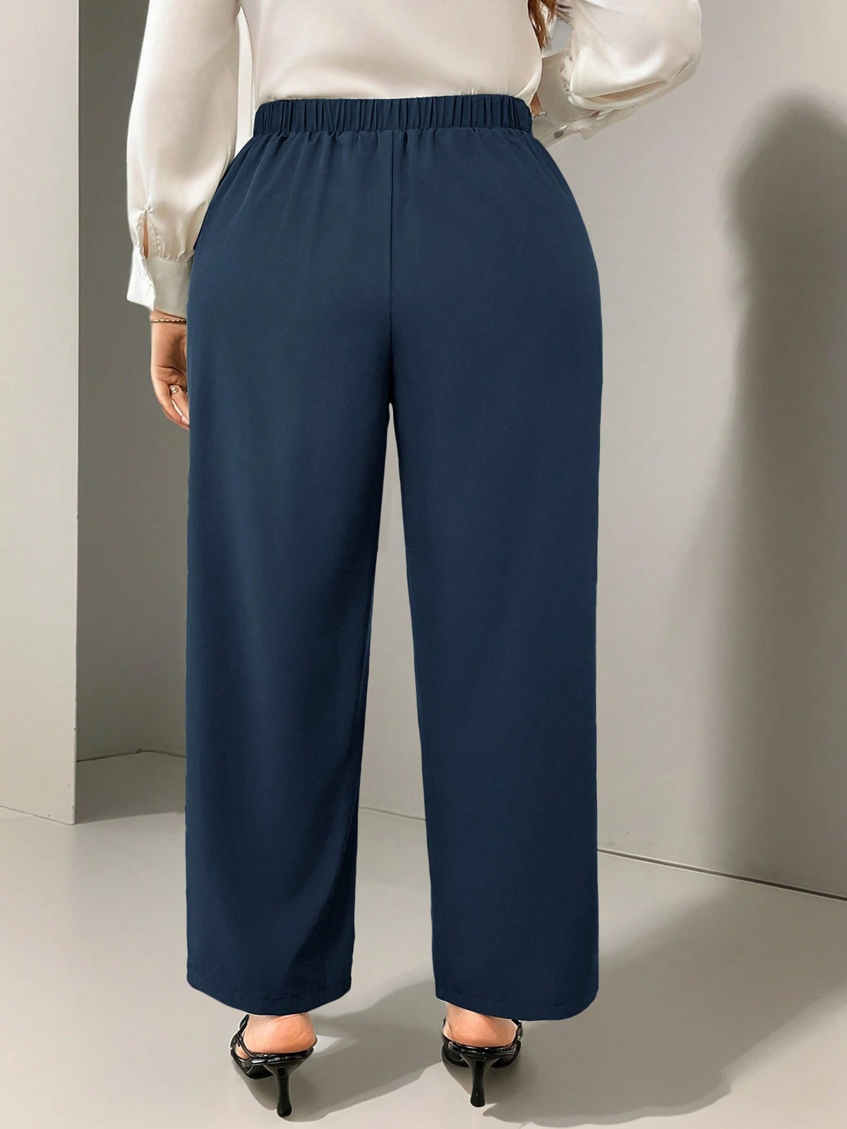 Calça Alfaiataria Feminina Plus Size Elegante