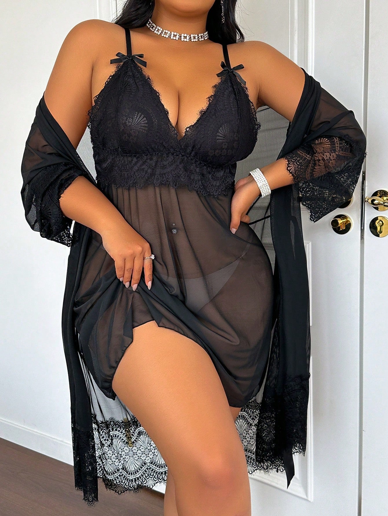 Conjunto Camisola e Robe de Tule Plus Size com Renda