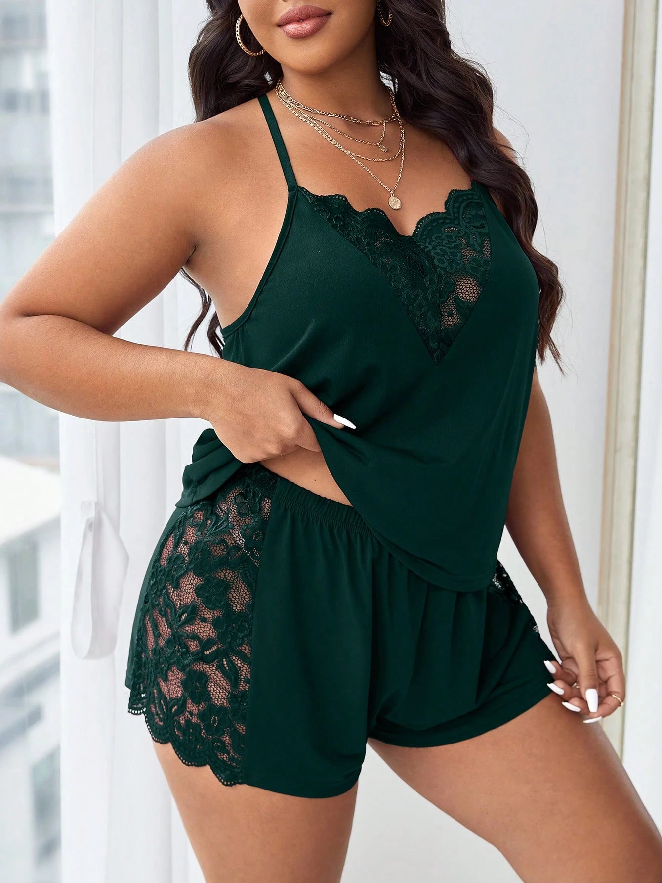 Pijama Plus Size de Malha com Renda Short e Regata