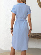 Vestido Listrado Feminino com Botões Estilo Camisa