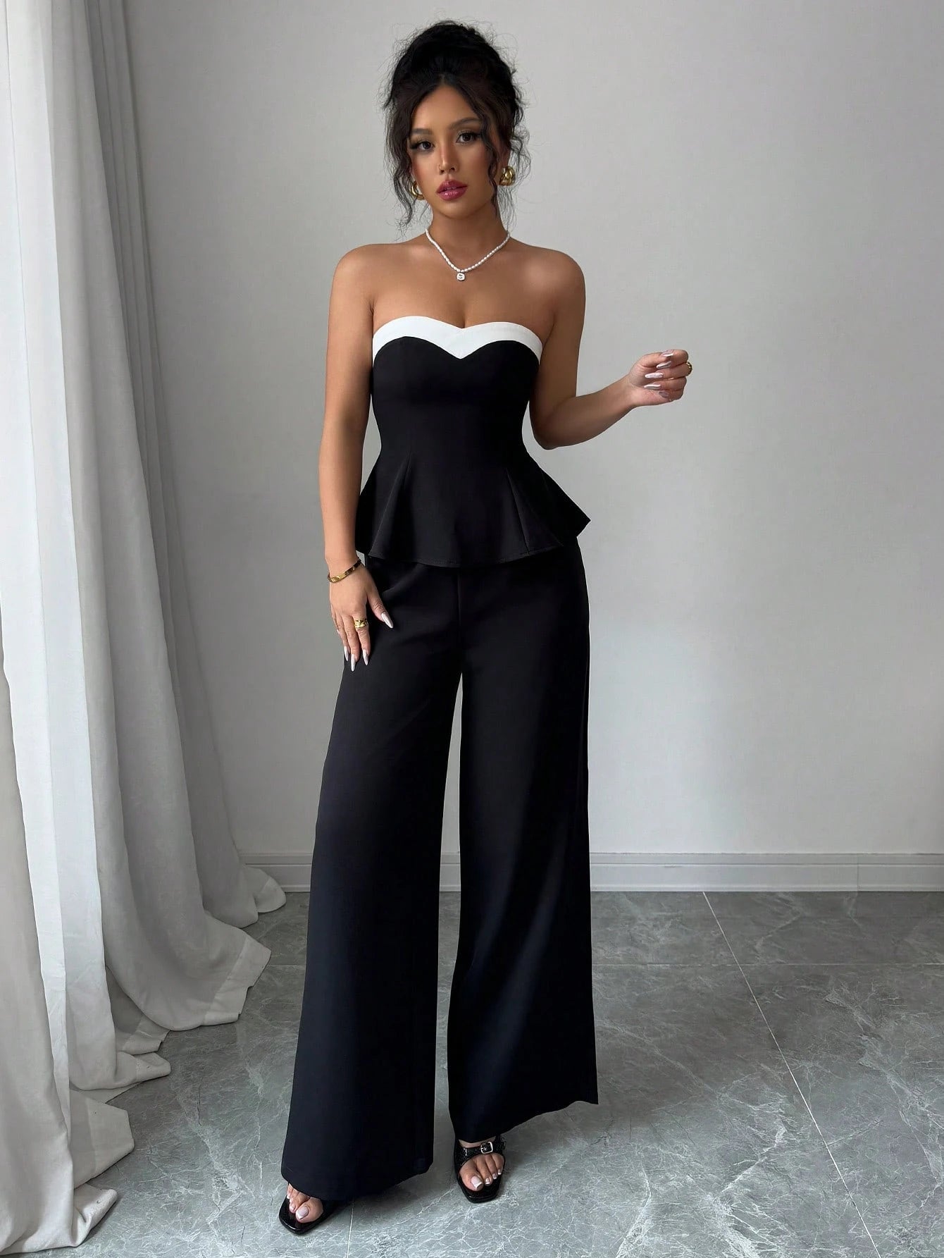 Conjunto Feminino Blusa Tomara que Caia e Calça Wide Leg