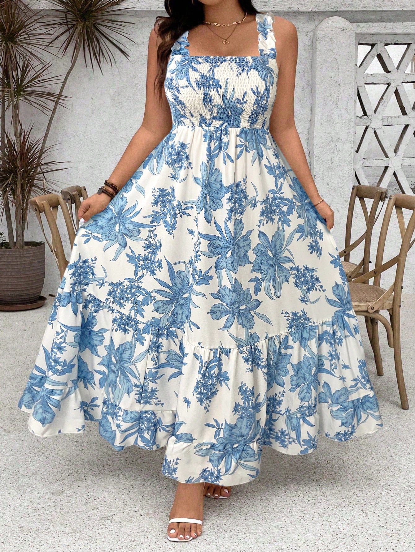 Vestido Longo Plus Size Soltinho Estampado com Babado na Barra