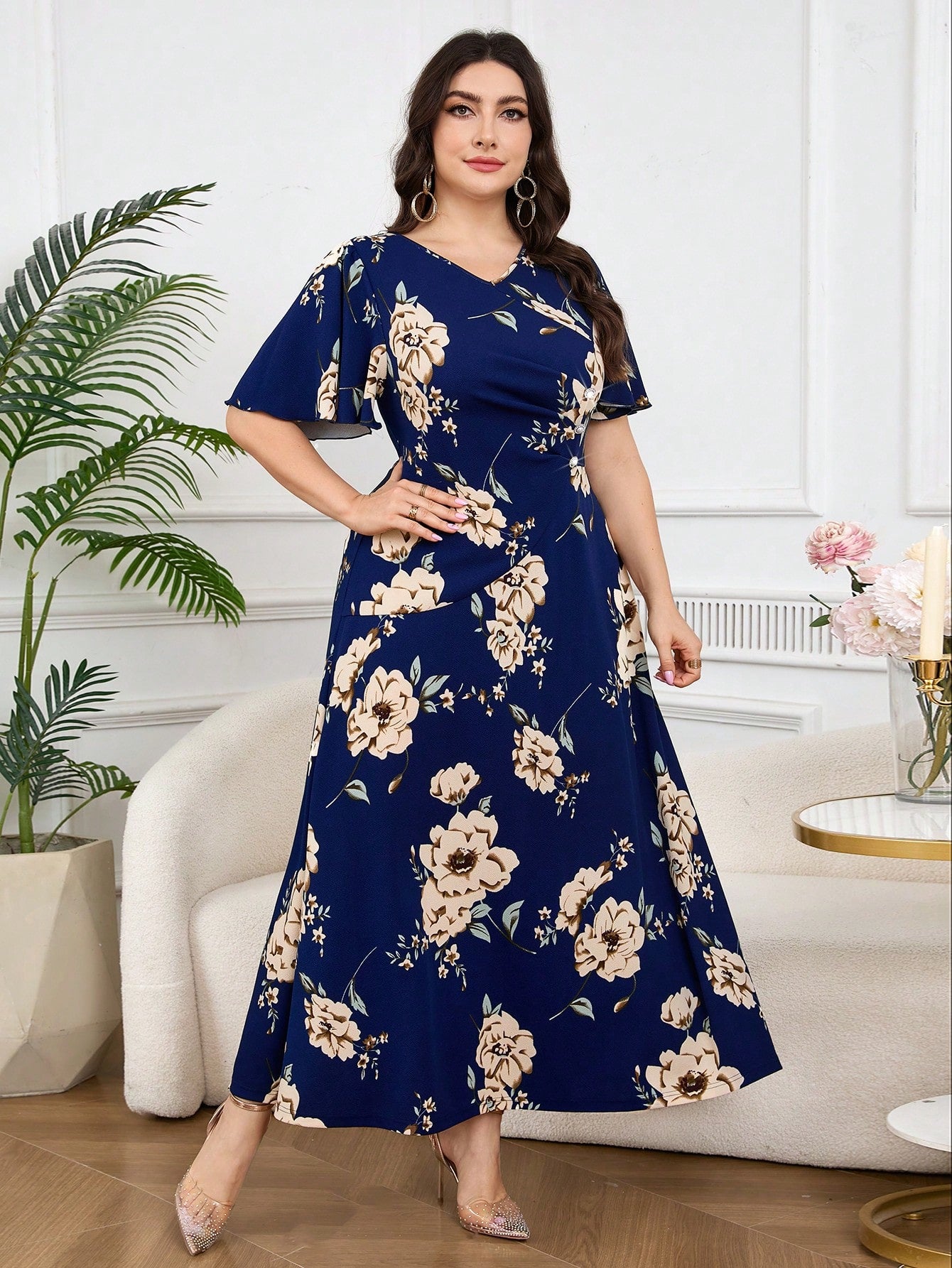 Vestido Longo Plus Size Feminino com Botões Laterais Festa