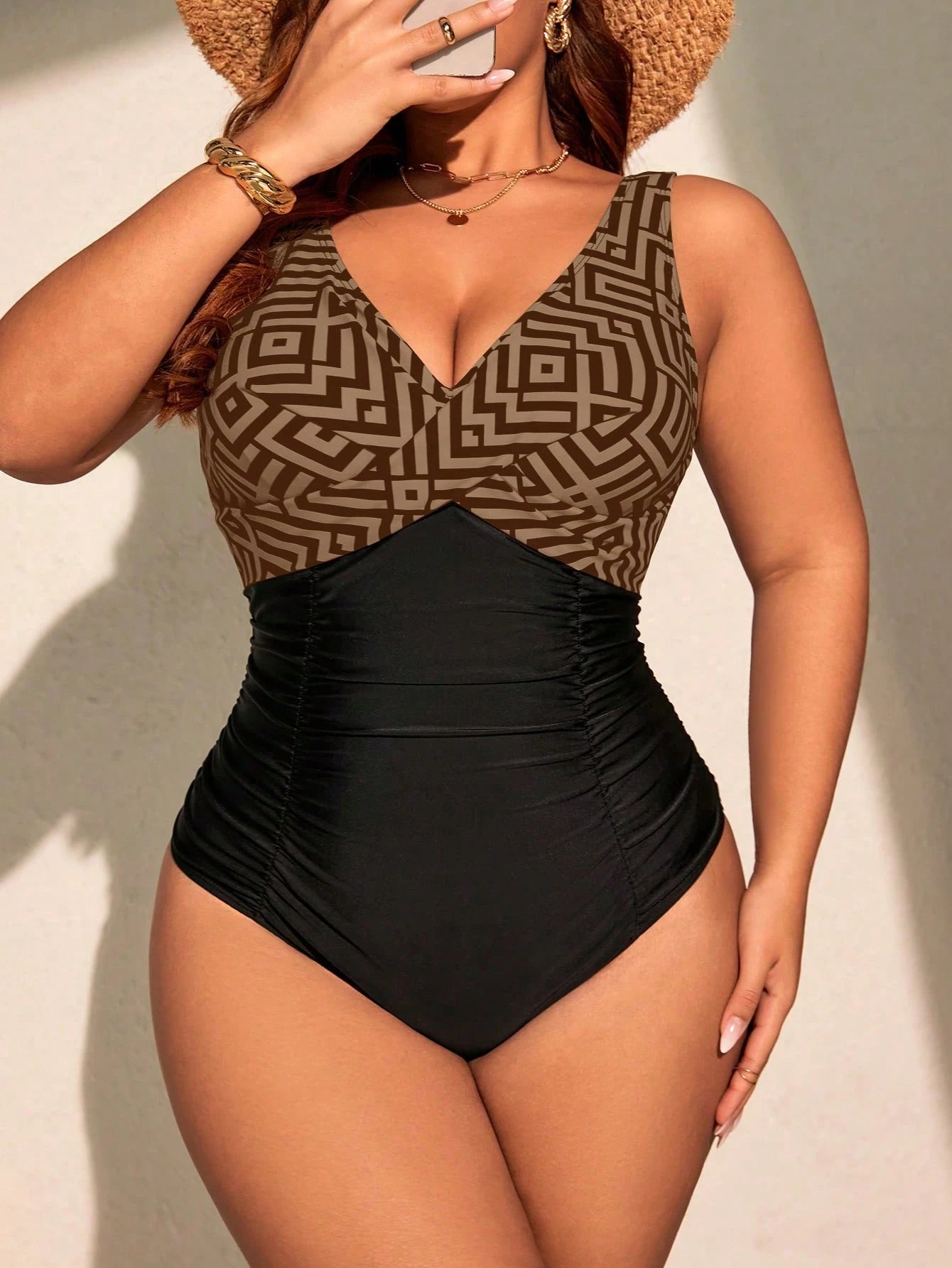 Maiô Plus Size Franzido Disfarça Barriga 