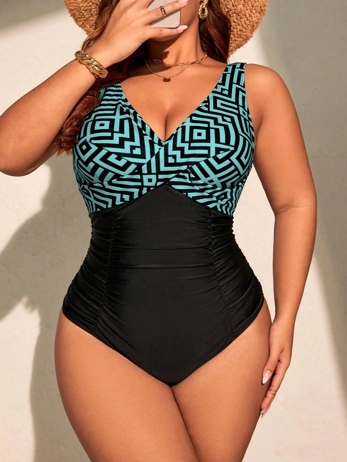 Maiô Plus Size Franzido Disfarça Barriga 