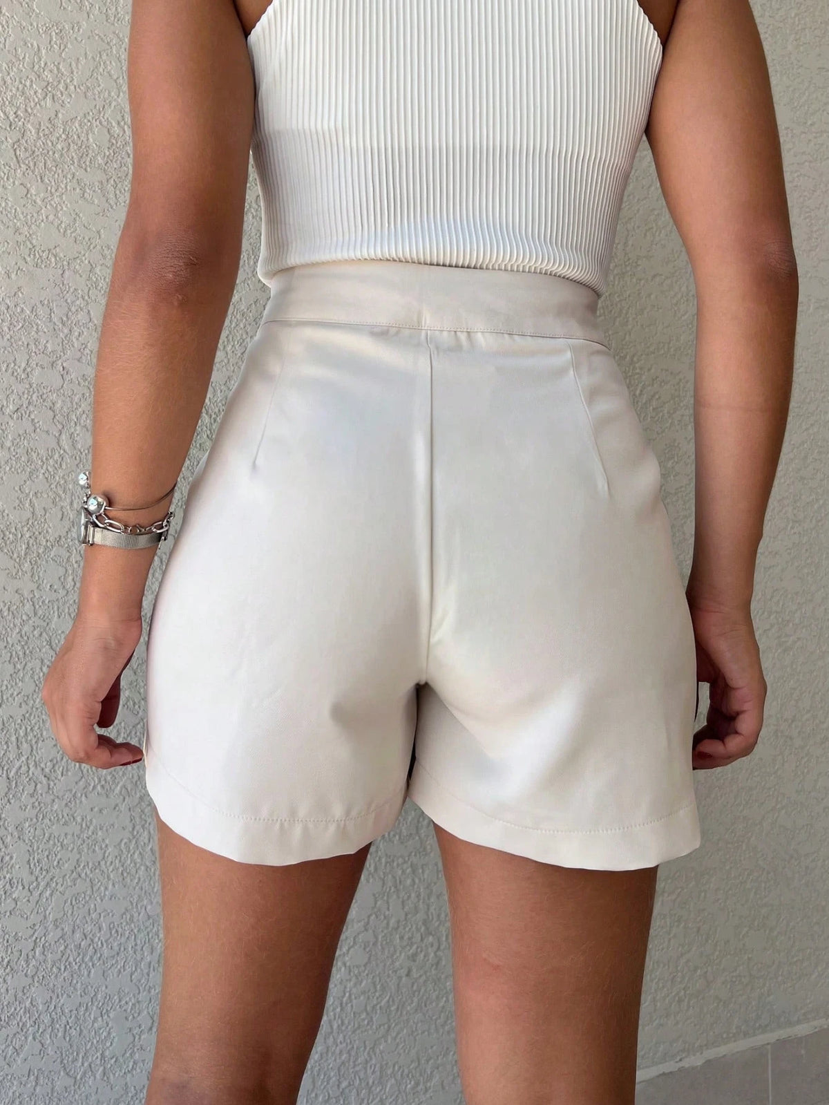 Vendedor IndicadoShorts feminino Alfaiataria