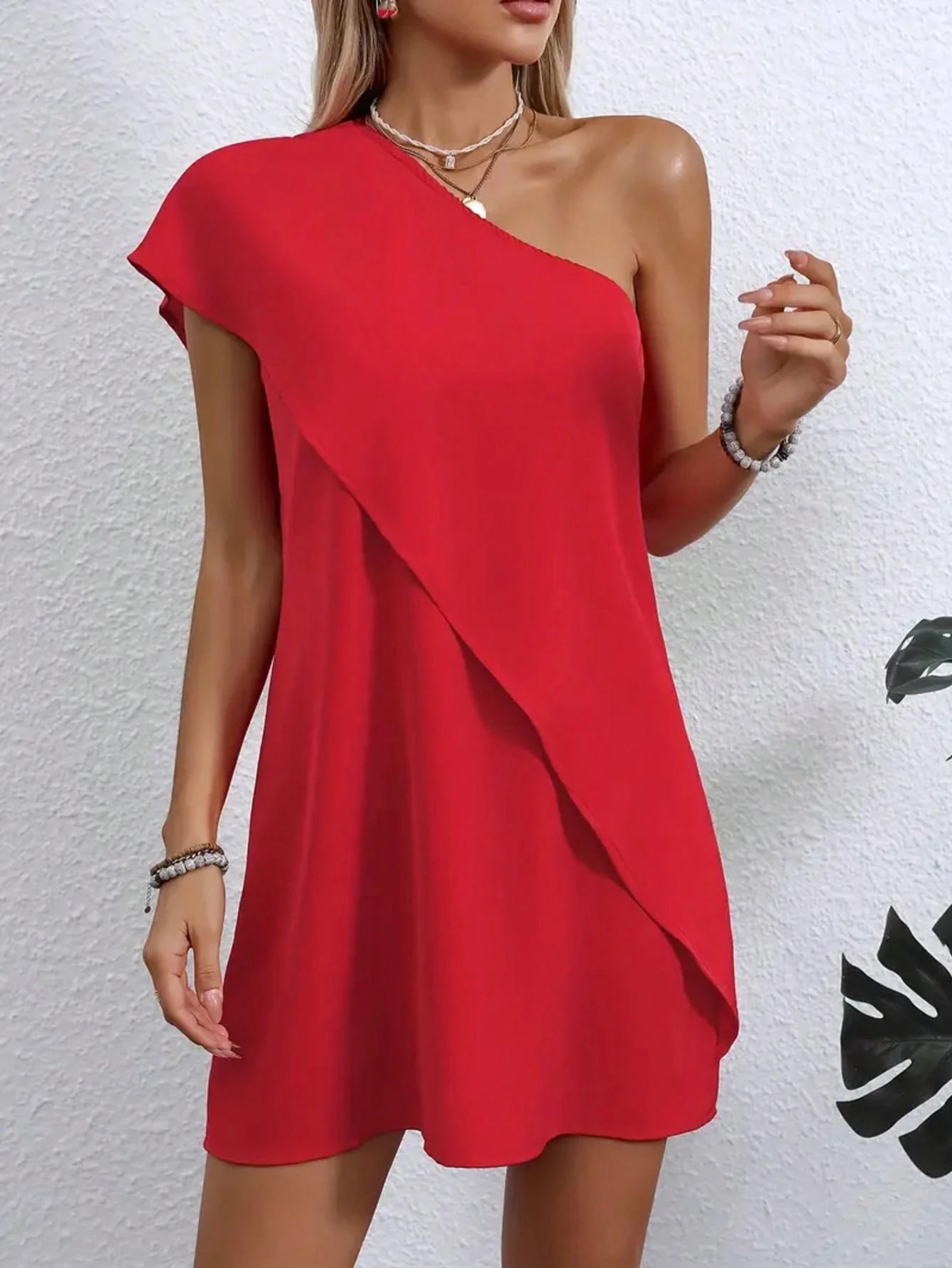Vestido Curto Feminino Um Ombro Só Assimétrico 